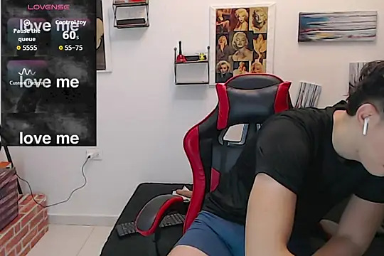 Angelo-cianuro- online show from October 8, 2025, 1:03 am