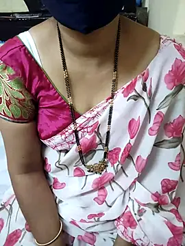 Snapshot of aliseanu chatting on September 24, 2025, 4:54 pm aliseanu online show from September 24, 2025, 4:54 pm