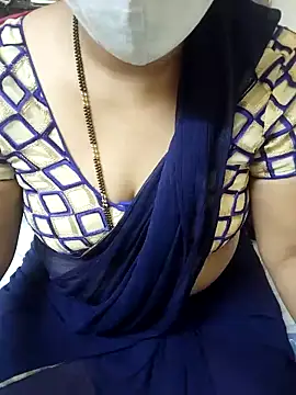 Snapshot of aliseanu chatting on October 9, 2025, 6:17 pm aliseanu online show from October 9, 2025, 6:17 pm