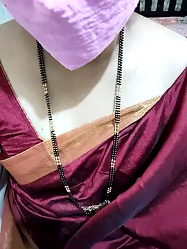 Snapshot of aliseanu chatting on October 12, 2025, 8:46 am aliseanu online show from October 12, 2025, 8:46 am