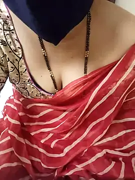 Snapshot of aliseanu chatting on October 24, 2025, 4:47 pm aliseanu online show from October 24, 2025, 4:47 pm