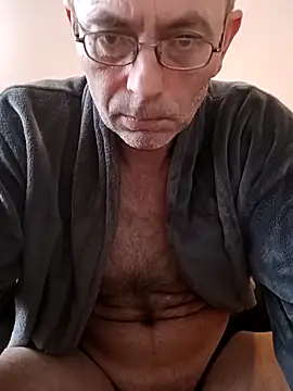 Snapshot of BesterJunge45 chatting on February 25, 2025, 1:17 pm BesterJunge45 online show from February 25, 2025, 1:17 pm