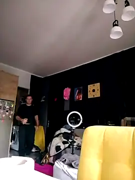 Snapshot of Lovely_milk chatting on December 22, 2024, 11:22 am Lovely milk online show from December 22, 2024, 11:22 am