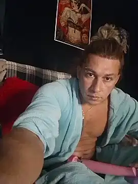 Snapshot of Lovely_milk chatting on January 1, 2025, 5:22 pm Lovely milk online show from January 1, 2025, 5:22 pm