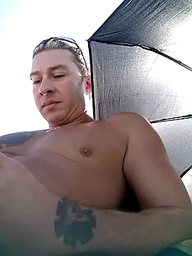 Snapshot of Lovely_milk chatting on November 2, 2025, 8:28 am Lovely milk online show from November 2, 2025, 8:28 am