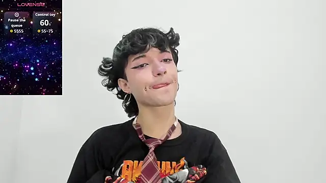 Snapshot of Bloody_lamb chatting on September 18, 2025, 9:28 pm Bloody lamb online show from September 18, 2025, 9:28 pm