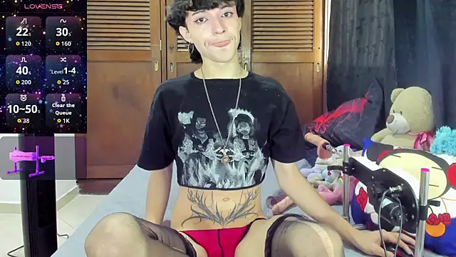 Snapshot of Bloody_lamb chatting on October 6, 2025, 6:05 pm Bloody lamb online show from October 6, 2025, 6:05 pm