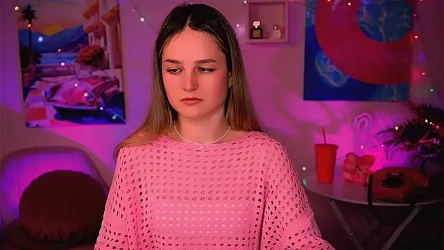 DeboraLarson online show from January 2, 2025, 4:09 am