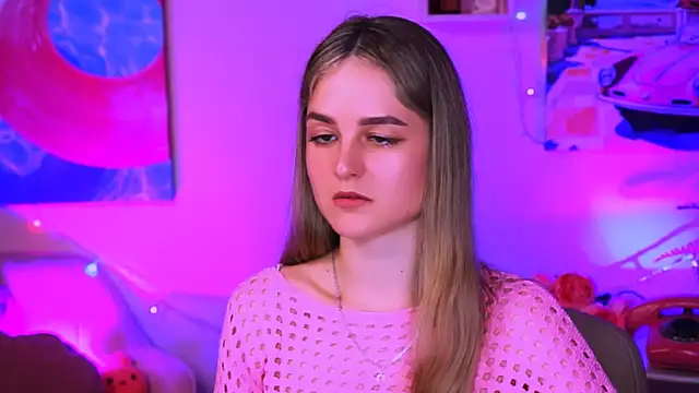 DeboraLarson online show from March 7, 2025, 6:57 am