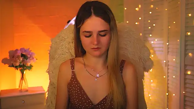 DeboraLarson online show from February 2, 2026, 3:49 am