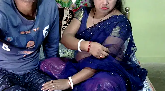 Snapshot of Couple_For_You18 chatting on January 7, 2025, 3:12 pm Couple For You18 online show from January 7, 2025, 3:12 pm