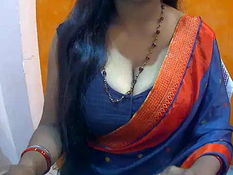 Snapshot of HOT-SEEMAA chatting on January 6, 2025, 5:41 am HOT-SEEMAA online show from January 6, 2025, 5:41 am