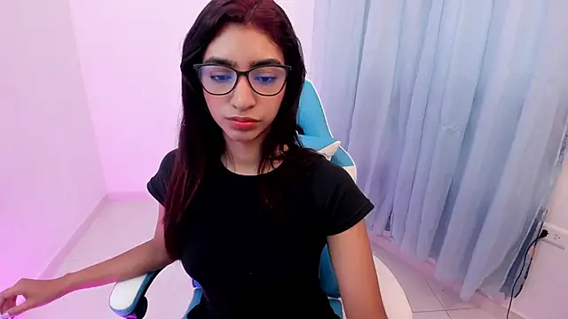 veronica 06 online show from February 4, 2025, 2:21 pm