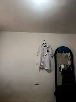 ashley  foxx  online show from January 7, 2026, 12:29 pm