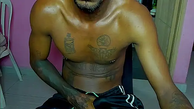 bigblackhotx1 online show from March 20, 2026, 10:09 am