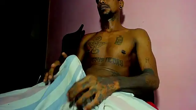 bigblackhotx1 online show from March 28, 2026, 10:26 am