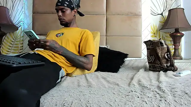 hot ebanospicy online show from February 19, 2025, 4:12 am