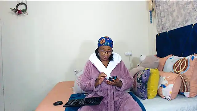Snapshot of veronica1xxx chatting on May 21, 2026, 12:06 am veronica1xxx online show from May 21, 2026, 12:06 am