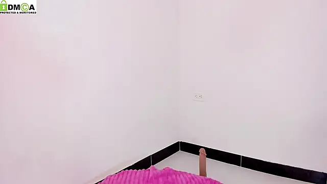 Snapshot of baby_alee chatting on October 12, 2025, 11:37 pm baby alee online show from October 12, 2025, 11:37 pm