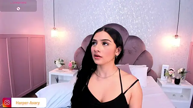 Snapshot of Harper-Avary chatting on March 14, 2025, 5:35 pm Harper-Avary online show from March 14, 2025, 5:35 pm