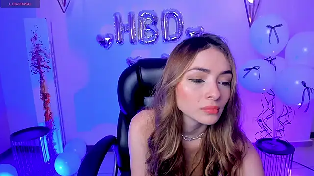 Snapshot of StacyWoods chatting on March 1, 2025, 1:18 pm StacyWoods online show from March 1, 2025, 1:18 pm