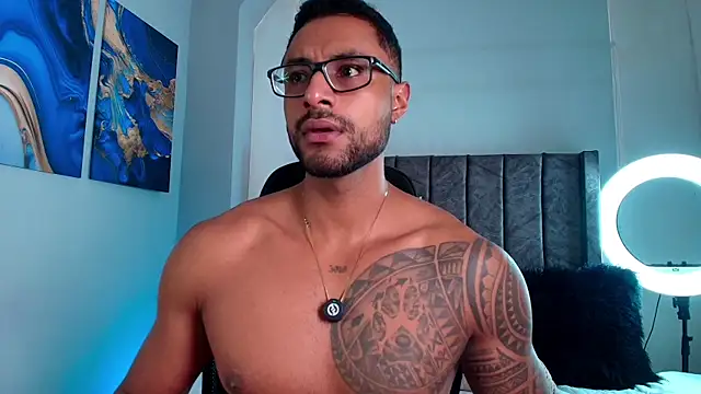 LiamGarcia1 online show from April 20, 2026, 3:37 pm