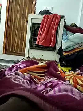 pintuS40 online show from January 12, 2025, 11:47 pm