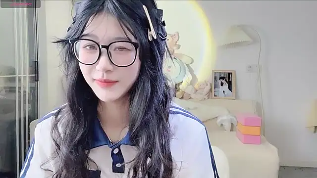 Luminous163 online show from October 11, 2025, 9:41 am