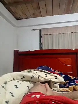 Snapshot of loomolmedo chatting on February 10, 2026, 1:10 am loomolmedo online show from February 10, 2026, 1:10 am