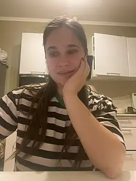 Snapshot of JaneLestur chatting on January 4, 2025, 4:32 pm JaneLestur online show from January 4, 2025, 4:32 pm