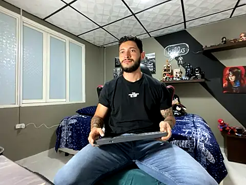 Snapshot of marcel_crawford96 chatting on November 16, 2025, 1:17 pm marcel crawford96 online show from November 16, 2025, 1:17 pm