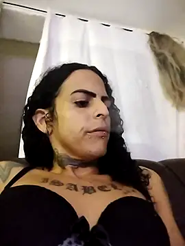 Snapshot of MaraVililhosa chatting on March 3, 2025, 7:32 am MaraVililhosa online show from March 3, 2025, 7:32 am