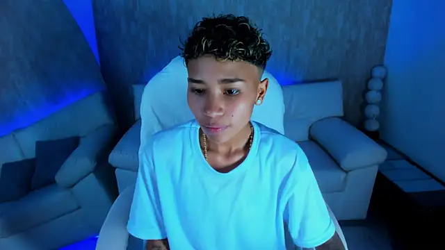 nova sex01 online show from October 5, 2025, 2:54 am