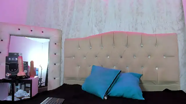 Snapshot of nova_sex01 chatting on November 18, 2025, 4:50 am nova sex01 online show from November 18, 2025, 4:50 am