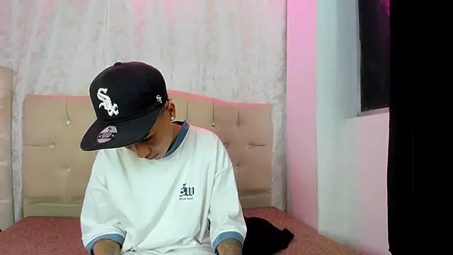 Snapshot of nova_sex01 chatting on November 20, 2025, 5:29 am nova sex01 online show from November 20, 2025, 5:29 am