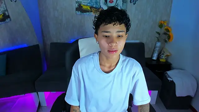 nova sex01 online show from March 17, 2026, 6:06 am