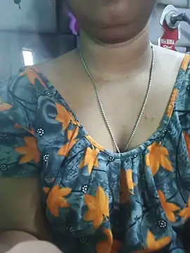 Snapshot of Pari-new chatting on June 28, 2026, 9:26 am Pari-new online show from June 28, 2026, 9:26 am