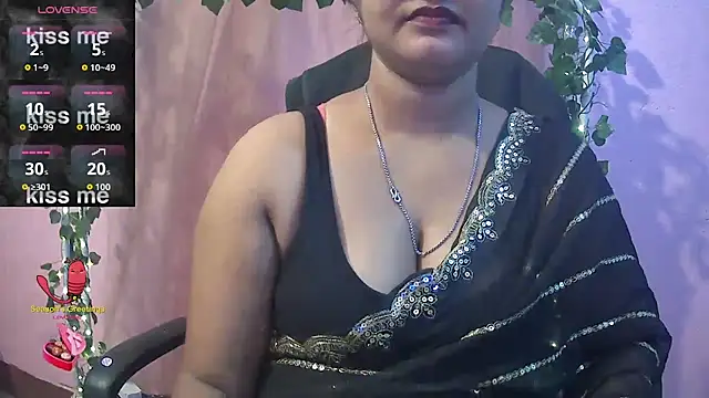 Snapshot of Pari-new chatting on July 9, 2026, 4:16 am Pari-new online show from July 9, 2026, 4:16 am