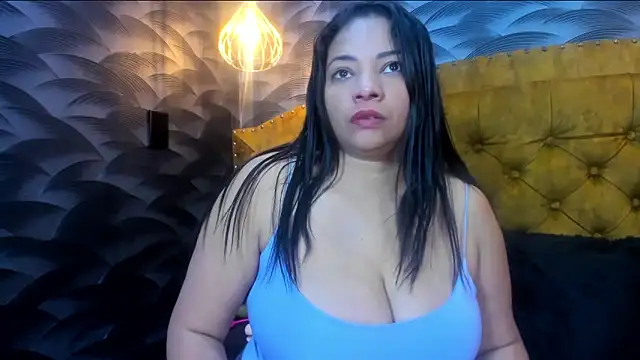 NahomiFireSex online show from May 14, 2026, 3:13 am