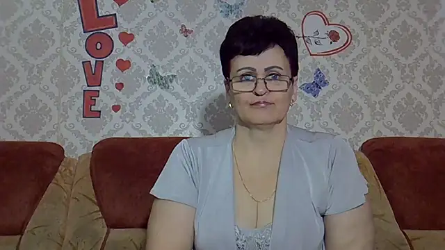 PaulaGolden online show from November 24, 2025, 10:37 am