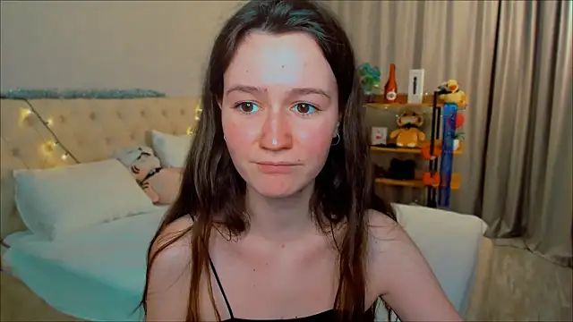 Snapshot of ameli_moon chatting on December 20, 2024, 2:38 pm ameli moon online show from December 20, 2024, 2:38 pm