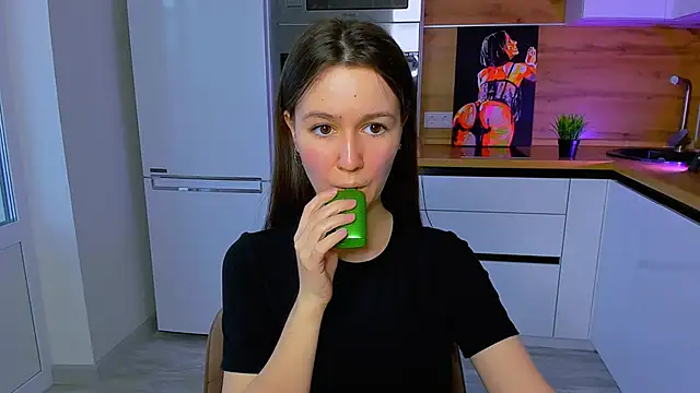 Snapshot of ameli_moon chatting on March 19, 2025, 2:13 pm ameli moon online show from March 19, 2025, 2:13 pm