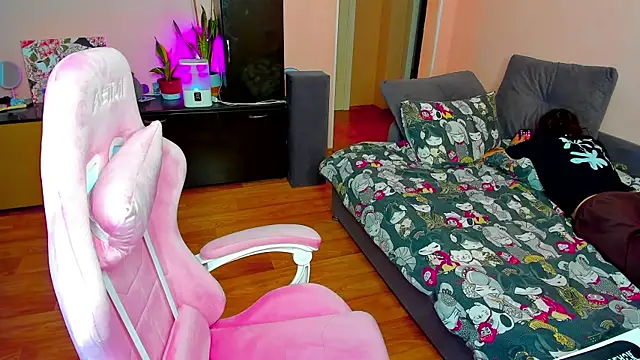 Snapshot of ameli_moon chatting on October 28, 2025, 1:36 pm ameli moon online show from October 28, 2025, 1:36 pm