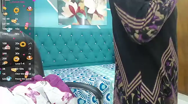 sabrina dupont online show from February 26, 2025, 6:54 pm