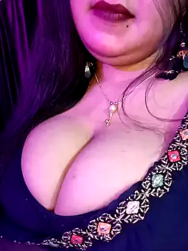 Snapshot of Suhanakhan00 chatting on January 31, 2025, 10:10 am Suhanakhan00 online show from January 31, 2025, 10:10 am