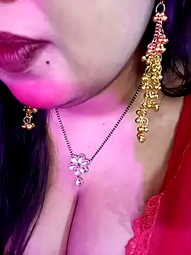 Snapshot of Suhanakhan00 chatting on February 7, 2026, 7:12 am Suhanakhan00 online show from February 7, 2026, 7:12 am