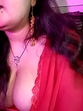 Snapshot of Suhanakhan00 chatting on February 13, 2026, 7:48 am Suhanakhan00 online show from February 13, 2026, 7:48 am