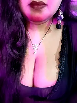 Snapshot of Suhanakhan00 chatting on February 15, 2026, 7:38 am Suhanakhan00 online show from February 15, 2026, 7:38 am