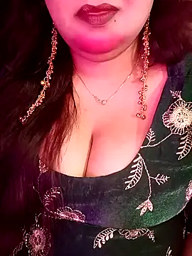 Snapshot of Suhanakhan00 chatting on March 14, 2026, 5:29 pm Suhanakhan00 online show from March 14, 2026, 5:29 pm