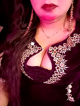 Snapshot of Suhanakhan00 chatting on March 16, 2026, 7:12 am Suhanakhan00 online show from March 16, 2026, 7:12 am